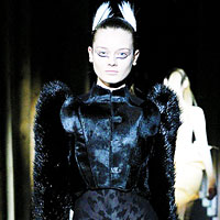 Formichetti’s Mugler Fall 2011: Lady Gaga Runway Walk And Other Good Things