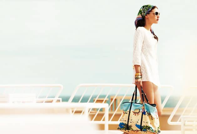 Louis Vuitton Ailleurs Summer 2011 Beach Collection Campaign - Escale Tote And Scarf